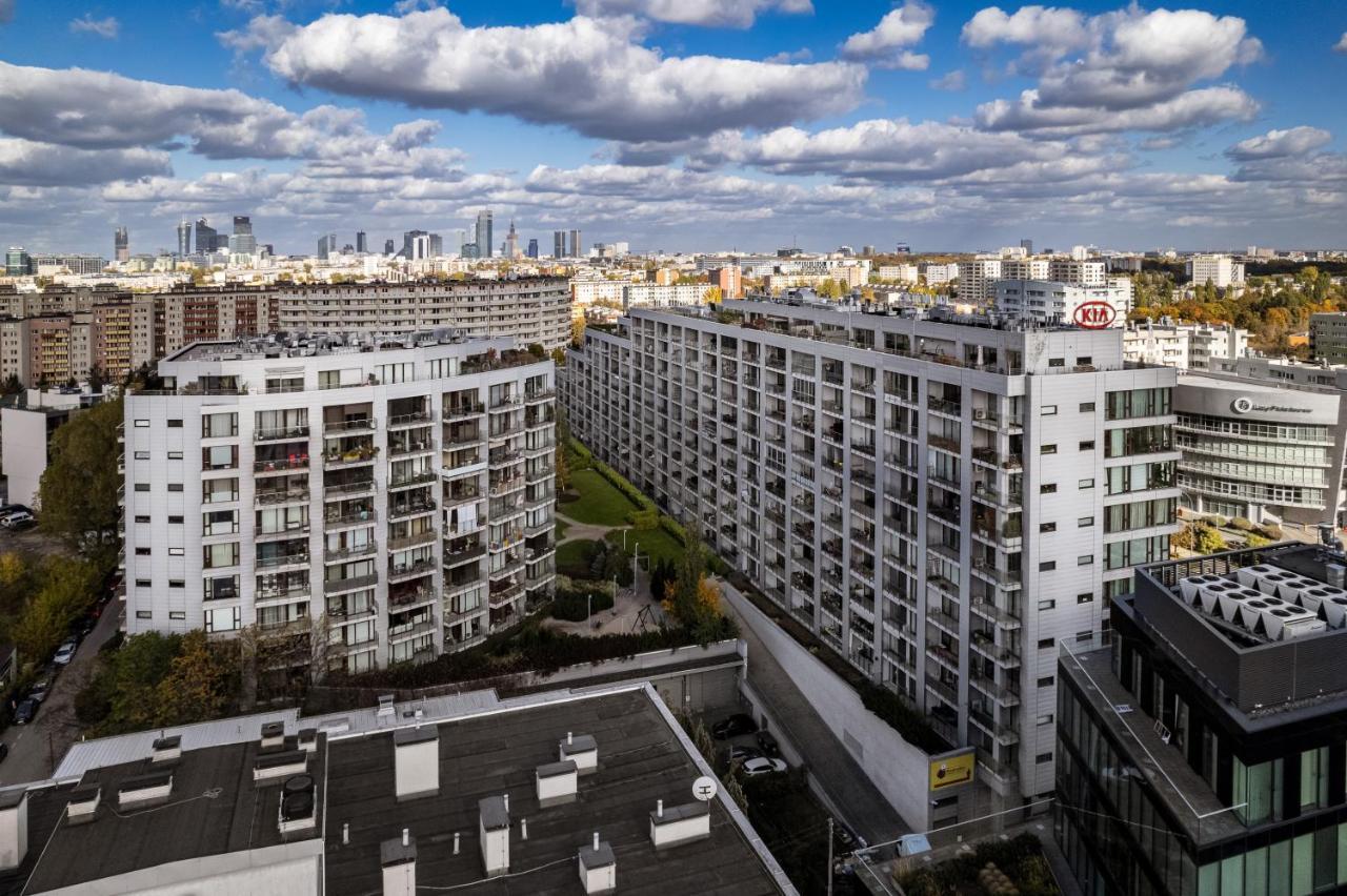 Butas Grojecka 194 Street Warsaw